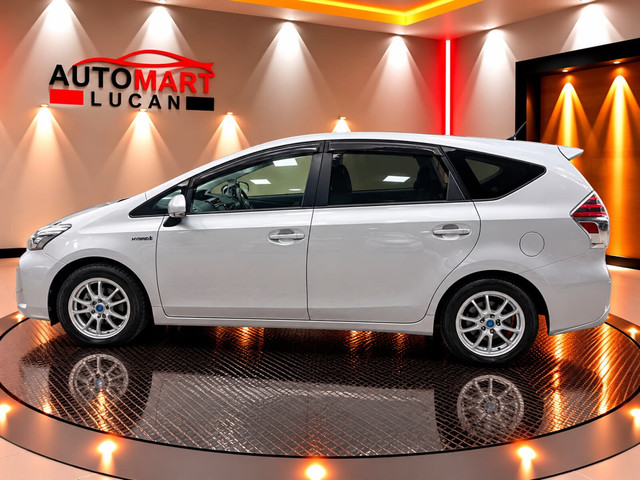 Image for 2017 Toyota Prius 1.8 Hybrid Luxury