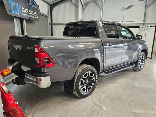 Image for 2023 Toyota Hilux 