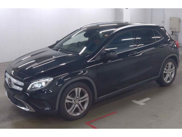 Image for 2015 Mercedes-Benz GLA Class 1.6 GLA180 Petrol Auto Half Leather Seats