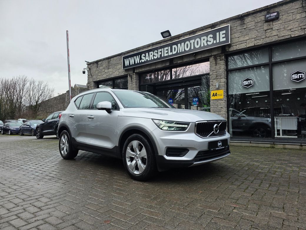 Image for 2018 Volvo XC40 D4 AWD MOMENTUM AUTO. FSH. FINANCE ARRANGED. SIMI. AA APPROVED.
