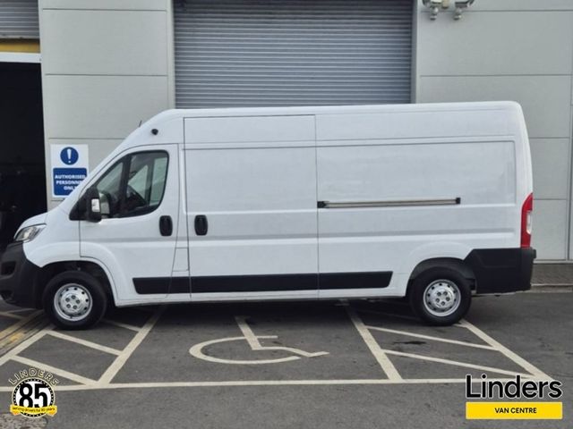 Image for 2023 Opel Movano L3H2 EX DEMO