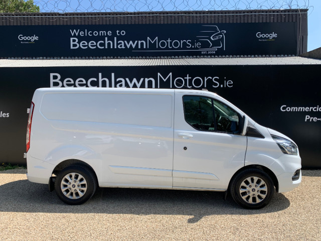 Image for 2022 Ford Transit Custom 2.0 TDCI 130 PS LIMITED SWB // PRICE EXCL. VAT // ONE OWNER // FULL SERVICE HISTORY // SAT NAV, HEATED SEATS AND ALLOYS WHEELS // 05/27 CVRT // 