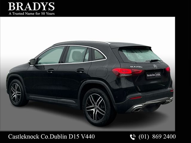 Image for 2022 Mercedes-Benz GLA Class GLA 250e Progressive --Panoramic Sunroof