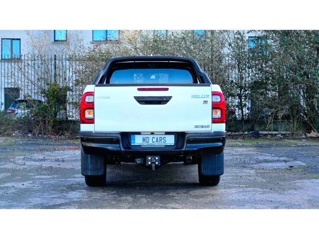 Image for 2022 Toyota Hilux Invincible 2.4 D-4D 150 hp 