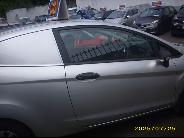 Image for 2016 Ford Fiesta VAN 1.5 TDCI 75PS BASE 2DR