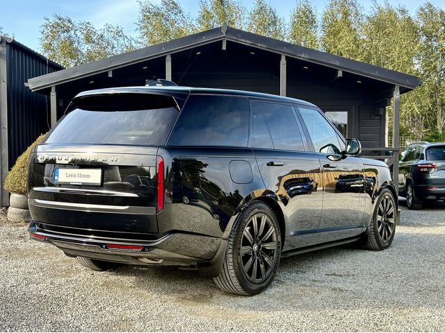 Image for 2026 Land Rover Range Rover EDITION SE P460E
