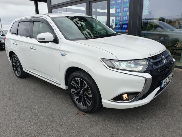 Image for 2016 Mitsubishi Outlander LEATHER * PLUG-IN HYBRID * 2.0 PHEV 4X4
