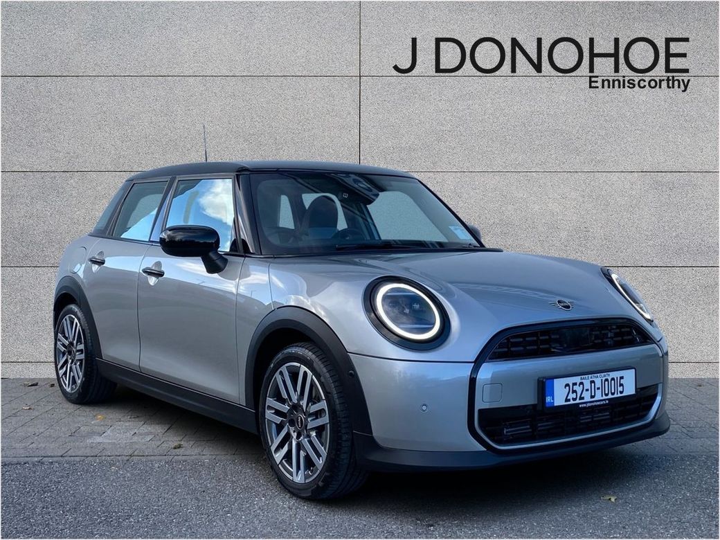 Image for 2025 Mini Cooper Cooper Classic Auto