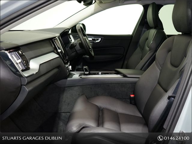 Image for 2025 Volvo XC60 T6 XC60 PLUS DARK: 20” UPGRADE DIAMOND CUT ALLOYS, VAPOUR METALLIC WITH CHARCOAL LEATHER, PANORAMIC ROOF, KEYLESS ENTRY, HEATED SEATS