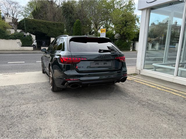 Image for 2021 Audi RS4 *EXCLUSIVE GOODWOOD GREEN* 2.9TFSI 450BHP QUATTRO 5DR AVANT