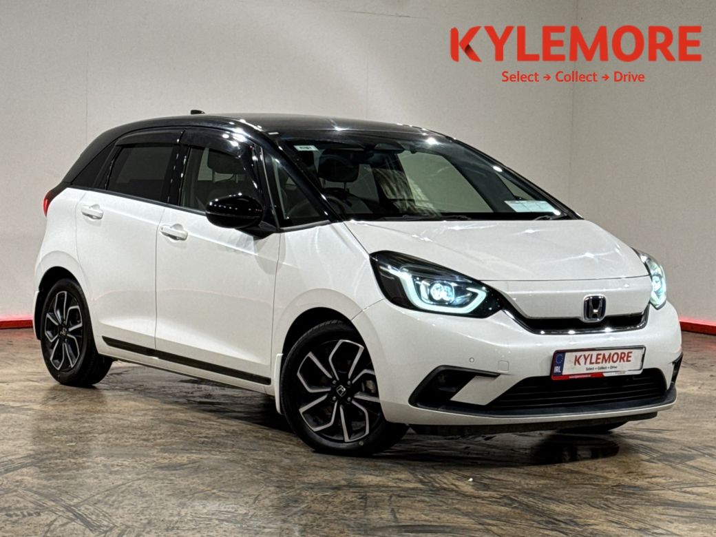 Image for 2021 Honda Fit 1.5 HYBRID AUTOMATIC - WHITE/BLACK TWO TONE - FACTORY ALLOYS - CRUISE CONTROL - REAR CAMERA