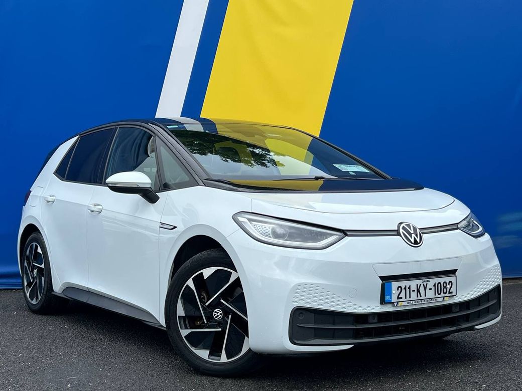 Image for 2021 Volkswagen ID.3 PRO FAMILY 58KWH // PANORAMIC SUNROOF // LOW MILEAGE // PARKING SENSORS // HEATED SEATS