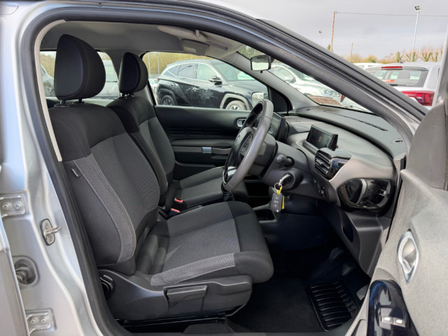 Image for 2015 Citroen C4 Cactus Bluehdi100 Feel 5Dr * BLUETOOTH / PARKING SENSORS * 