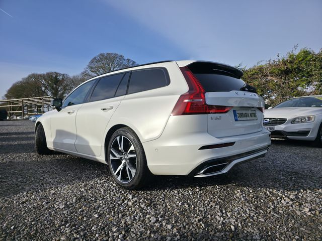 Image for 2021 Volvo V60 B5 R Design