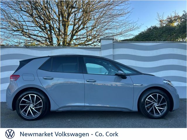 Image for 2022 Volkswagen ID.3 58 KWH MOONSTONE GREY WITH BLACK ROOF