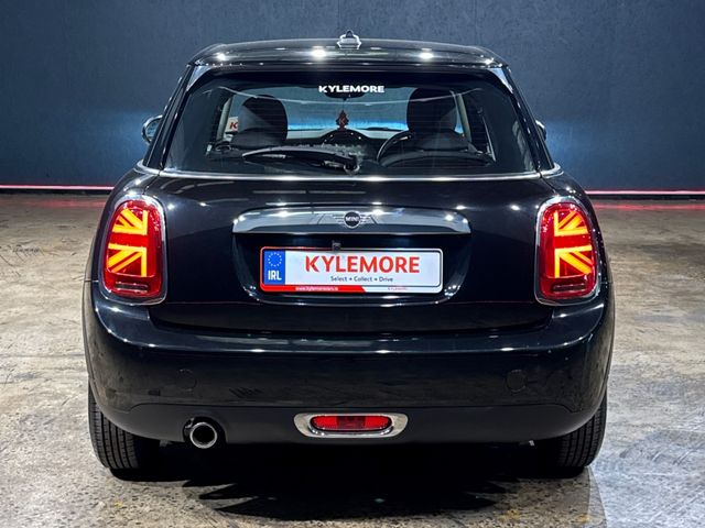Image for 2020 Mini One 1.5 AUTOMATIC - FACTORY ALLOYS - REVERSE CAMERA - A/C HEATING CONTROLS