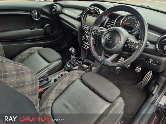 Image for 2018 Mini Cooper Cooper D