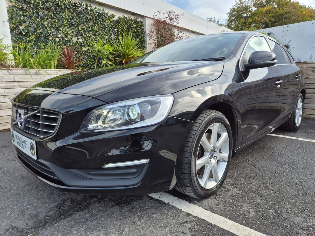 Image for 2018 Volvo V60 2.0 D4 / SE / LOW MILEAGE / TAX €200 