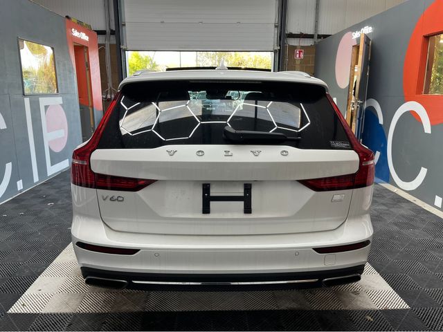 Image for 2021 Volvo V60 €34950 2021 VOLVO V60 RECHARGE PLUG-IN T6 2.0 AUTOMATIC / CRUISE CONTROL / REVERSE CAMERA / ELECTRIC MEMORY & HEATED SETAS / PANORAMIC SUNROOF / APPLE CARPLAY AND MORE