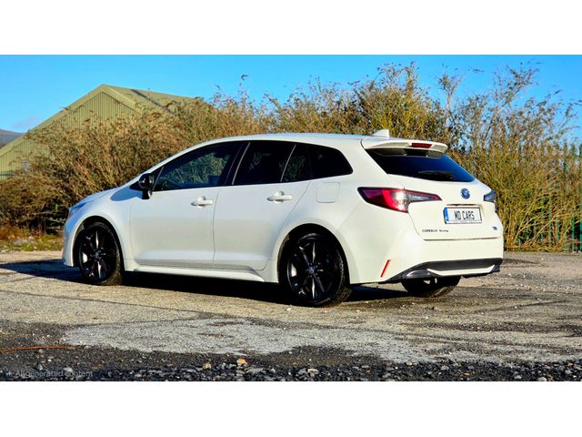 Image for 2021 Toyota Corolla Corolla Estate Hybrid