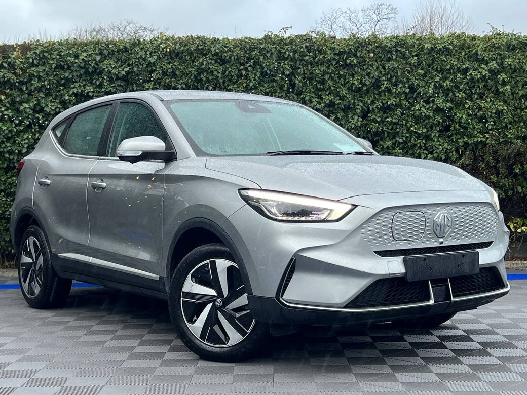 Image for 2023 MG ZS 73KWH // LONG RANGE MODEL // VERY LOW MILEAGE // APPLE CARPLAY/ANDROID AUTO