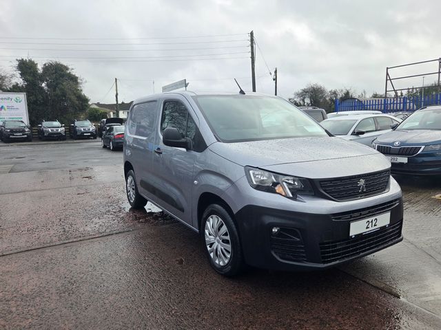 Image for 2021 Peugeot Partner BLUEHDI PROFESSIONAL PREMIUM L1