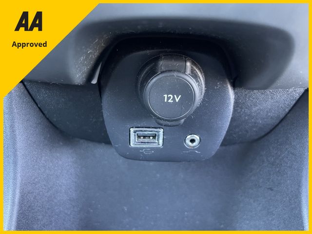 Image for 2015 Toyota Aygo 1.0 5DR X-PLAY 4DR FREE DELIVERY 