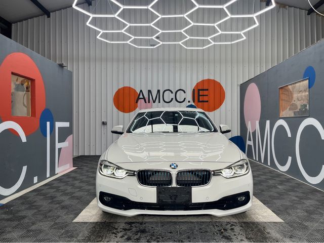 Image for 2018 BMW 3 Series BMW 330e / 35k KMs / HEATED SEATS , REVERSE CAMERA & MORE