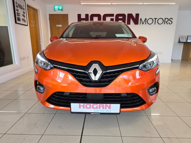 Image for 2021 Renault Clio Iconic TCE 100 5DR * Fabulous Spec * 