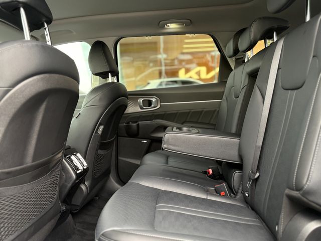 Image for 2025 Kia Sorento Plug in hybrid ( 7 Seats )