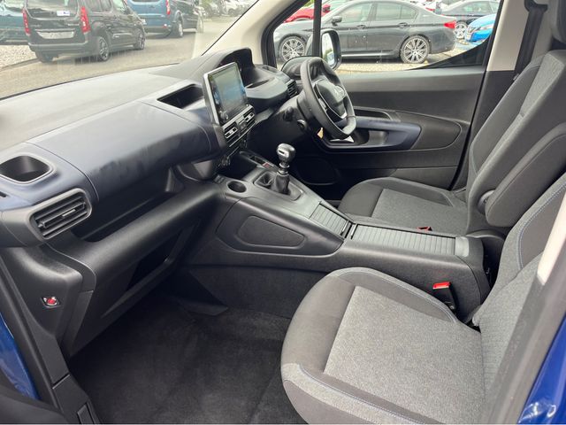 Image for 2023 Peugeot Rifter Horizon Wheelchair Accessible