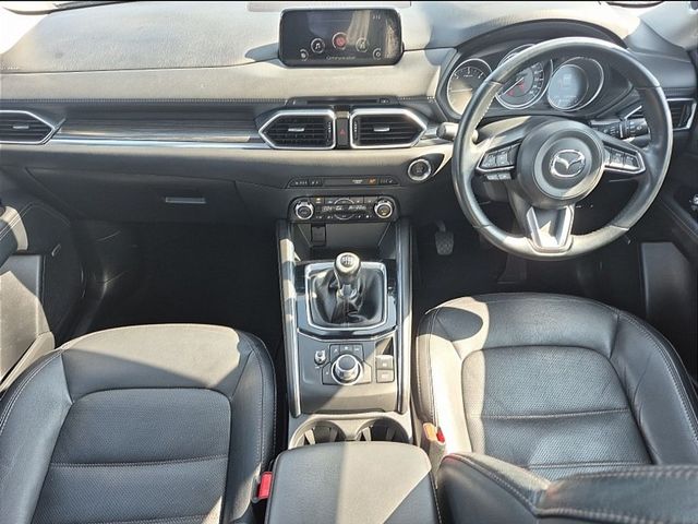 Image for 2018 Mazda CX-5 ** PLATINUM 2.2 D ** HUGE SPEC ** STUNNING CAR ** TRINITY MOTORS **