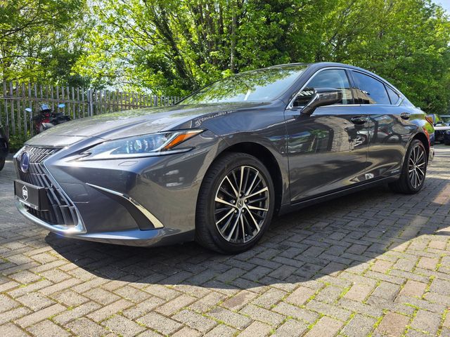 Image for 2022 Lexus ES 300h 300H DYNAMIC HYBRID. LOW MILEAGE. HUGE SPEC. FINANCE ARRANGED. SIMI. AA APPROVED