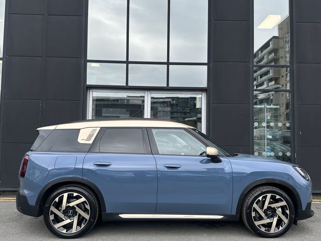 Image for 2025 Mini Countryman SE Exclusive All4 Auto EV