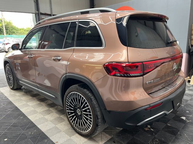 Image for 2023 Mercedes-Benz EQB 2023 MERCEDES-BENZ EQB AUTOMATIC / CRUISE CONTROL / PARKING CAMERA / ELECTRIC MEMORY & HEATED SEATS / PADDLE SHIFTERS / AMBIENT LIGHTS / HEATED STEERING WHEEL / APPLE CARPLAY AND MORE