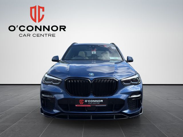 Image for 2022 BMW X5 “Family car with the attitude of a nightclub owner.”