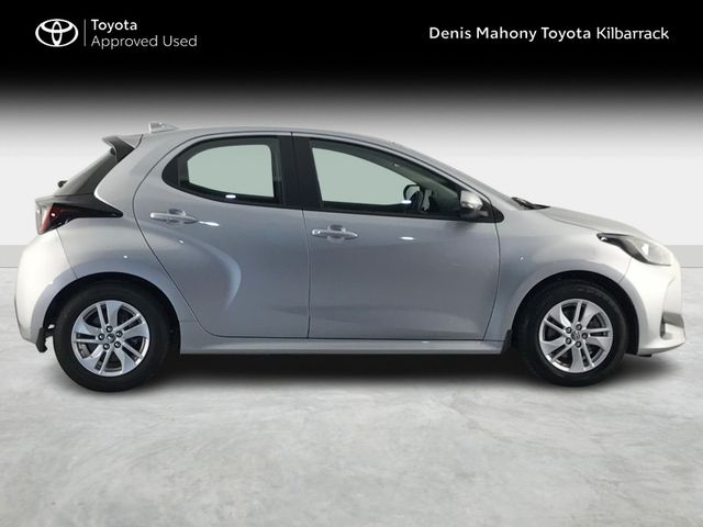 Image for 2023 Toyota Yaris YARIS 1.5 HYBRID LUNA