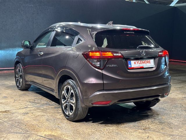 Image for 2018 Honda Vezel 1.5 HYBRID AUTOMATIC - BLACK HALF LEATHER SEATS - 17'' FACTORY ALLOYS - HEATED SEATS