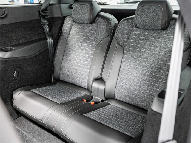Image for 2027 Peugeot 5008 Allure Hybrid Auto 145HP - 7 Seater