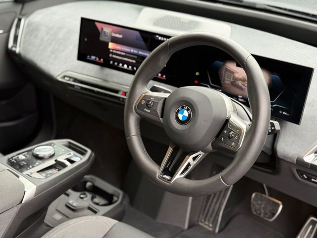 Image for 2025 BMW iX xDrive45 M Sport