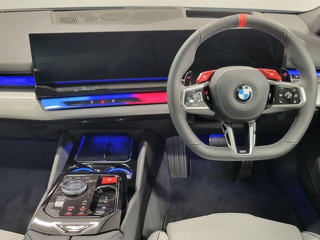 Image for 2026 BMW M5 Touring