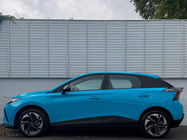 Image for 2024 MG 4 SR EXCITE 51KWH / LOW KM / BALANCE OF 7 YEAR WARRANTY / ONE OWNER / APPLE & ANDROID / *FINANCE PACKAGES AVAILABLE*