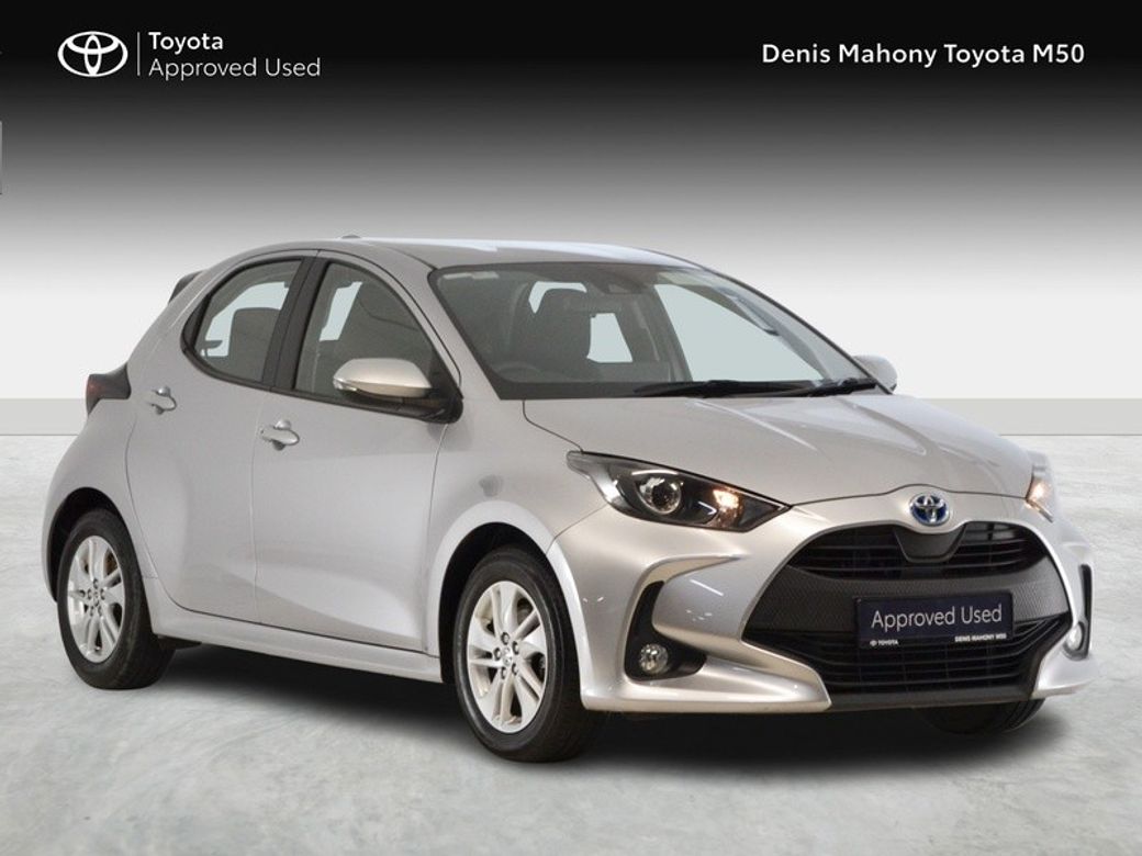 Image for 2023 Toyota Yaris Hybrid Luna Auto