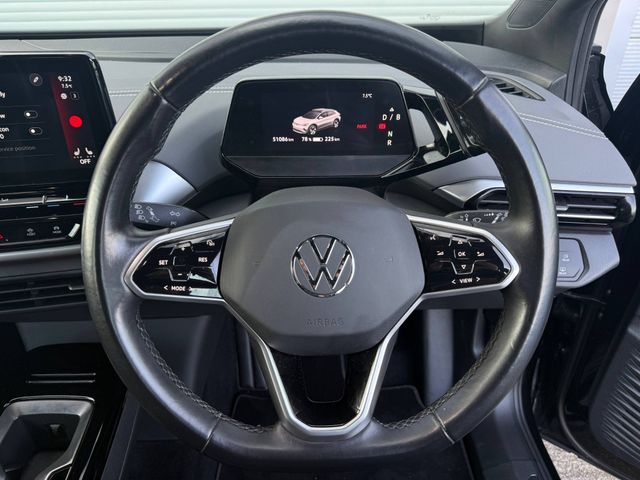 Image for 2023 Volkswagen ID.4 PURE LIFE 52KWH // APPLE CARPLAY/ANDROID AUTO // LEATHER/ALCANTARA INTERIOR // DIGITAL CLUSTER