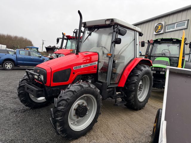 Image for 1998 Massey Ferguson 4245 