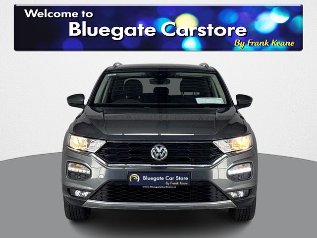 Image for 2019 Volkswagen T-Roc DESIGN 1.0 TSI MANUAL**TOUCH SCREEN MEDIA DISPLAY**MULTIFUNCTIONAL STEERING WHEEL**BLACK CLOTH INTERIOR**PARKING SENSORS**APPLE CARPLAY**ELECTRIC HANDBRAKE**DUAL CLIMATE CONTROL**FINANCE ARRANGED**