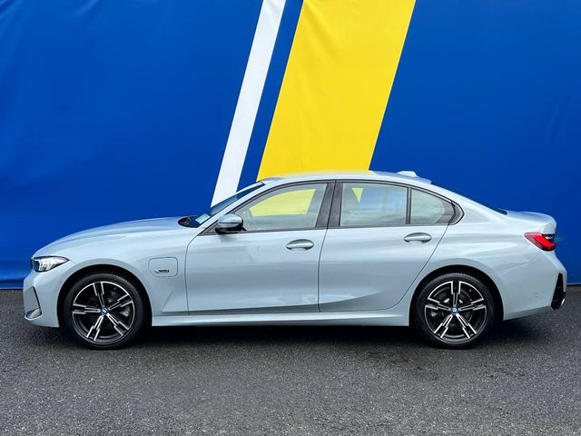 Image for 2023 BMW 3 Series 330e M-SPORT 2.0 HYBRID // DIGITAL SERVICE HISTORY // VIRTUAL COCKPIT // LEATHER/ALCANTARA M-SPORT INTERIOR