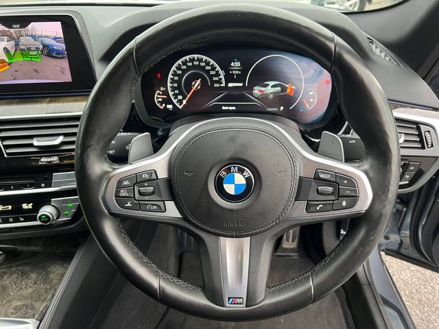 Image for 2020 BMW 5 Series 530e M-SPORT COMPETITION PACK 2.0 HYBRID // LOW MILEAGE // 360 PARKING CAMERAS // HEADS-UP DISPLAY