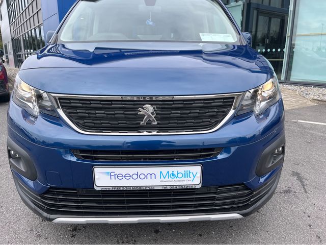 Image for 2020 Peugeot Rifter WHEELCHAIR ACCESSIBLE AUTOMATIC