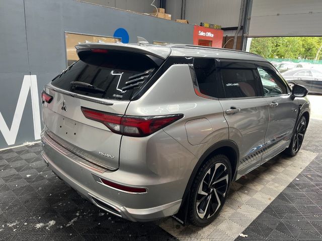 Image for 2022 Mitsubishi Outlander 2022 MITSUBISHI OUTLANDER P PHEV 2.4 AUTOMATIC / CRUISE CONTROL / 360 CAMERA / ELECTRIC MEMORY & HEATED SEATS / PADDLE SHIFTERS / PANORAMIC SUNROOF / 7 SEATS OPTION AND MORE